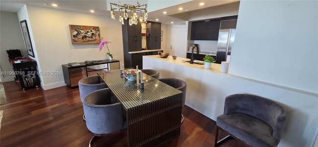 Building Photo - 400 Alton Rd