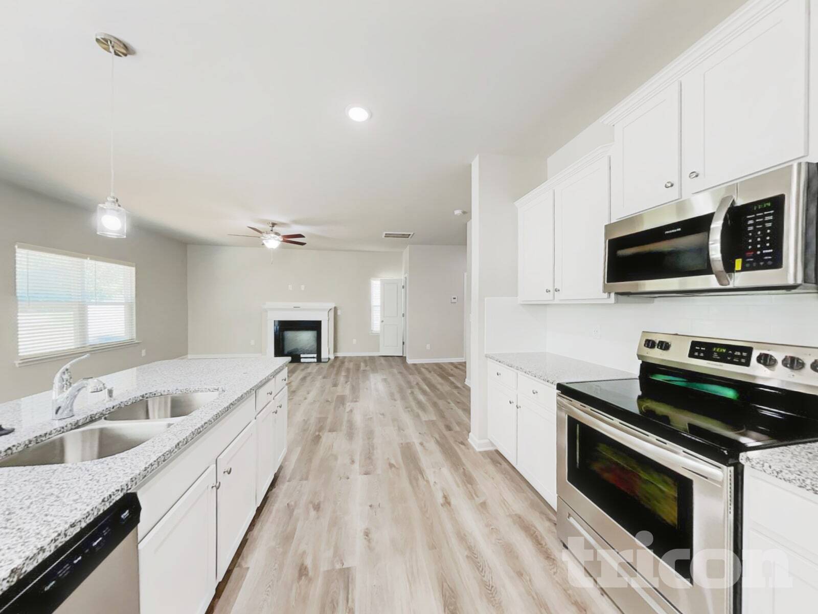 Building Photo - 228 Spring Knoll Dr