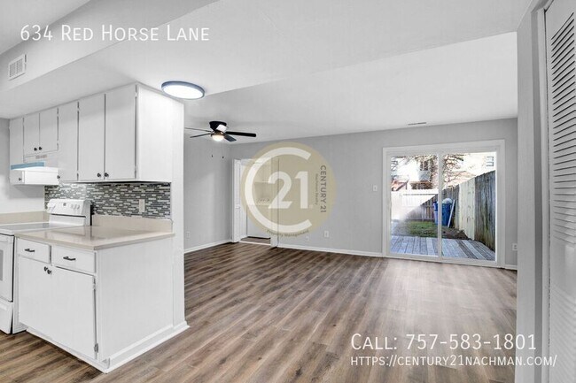 Building Photo - 634 Red Horse Ln