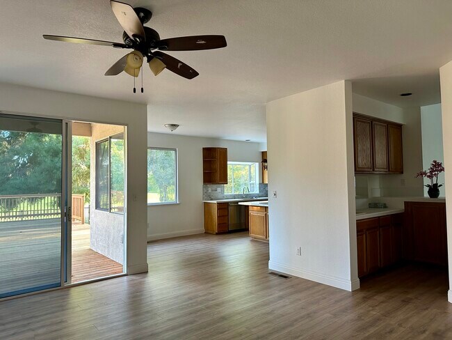 Building Photo - 2250 Prestwick Dr