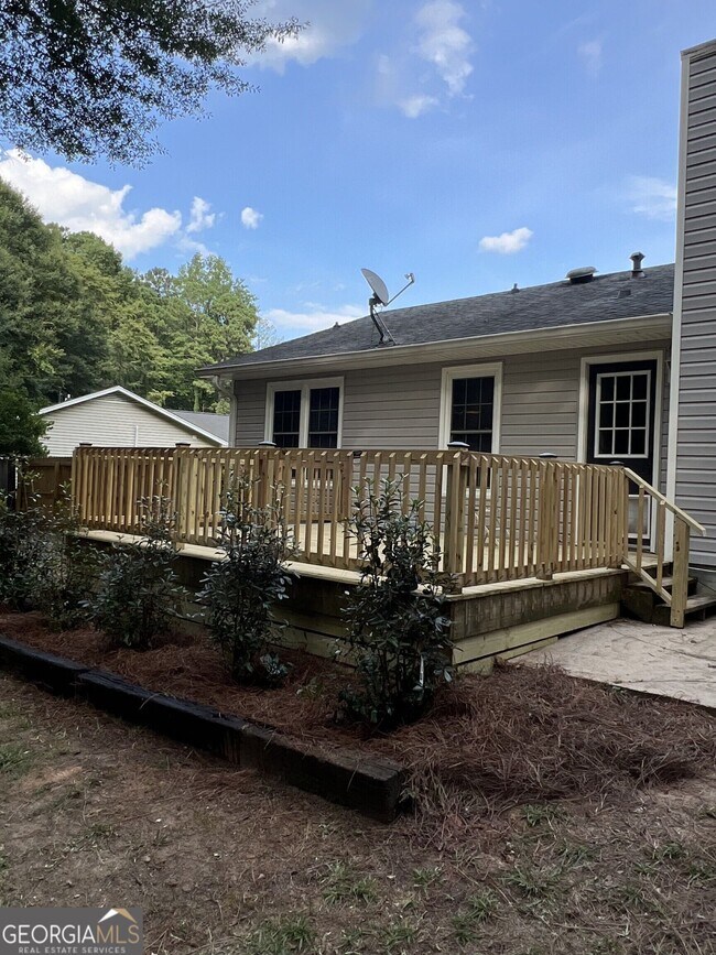 Building Photo - 403 Deergrass Trail