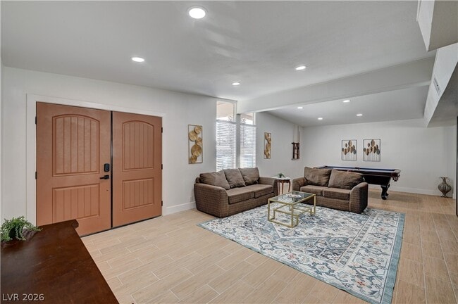 Building Photo - 1799 Valley Dr