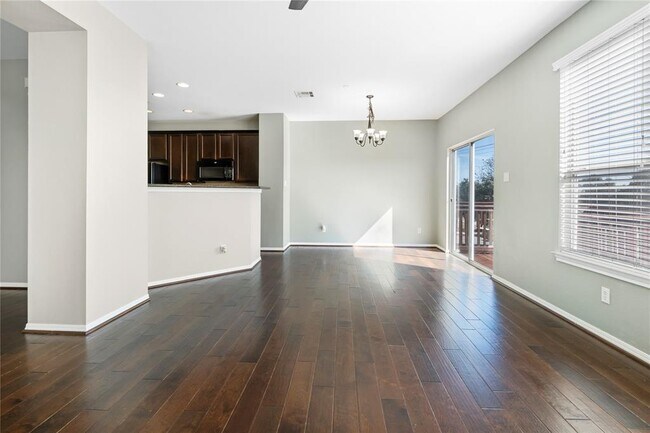 Building Photo - 700 Mandarin Flyway