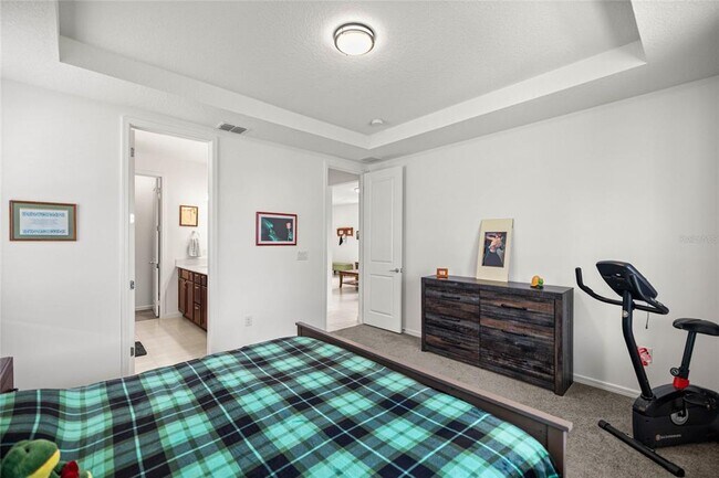 Building Photo - 9412 SW 53rd Pl