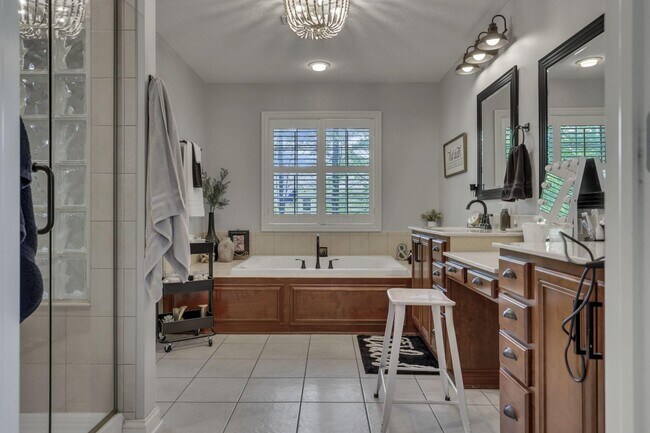 Building Photo - 7097 Pleasant Colony Cir