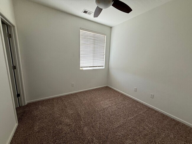 Building Photo - 2279 Coffeeberry Rd