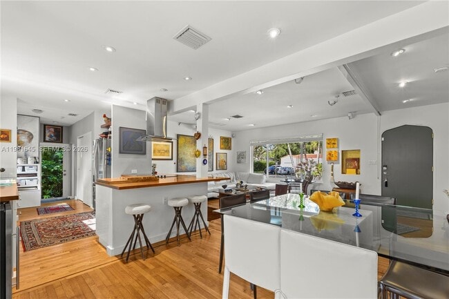 Building Photo - 70 NE 97th St