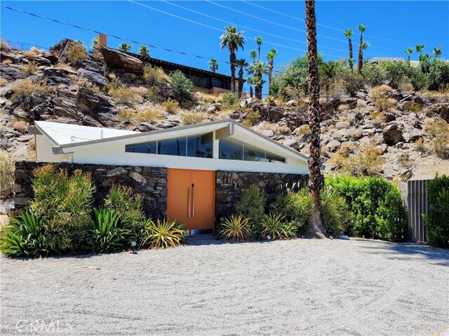 Primary Photo - 2499 S Palm Canyon Dr