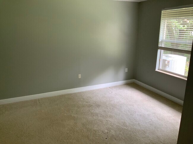 Building Photo - 6813 Bluff Meadow Ct