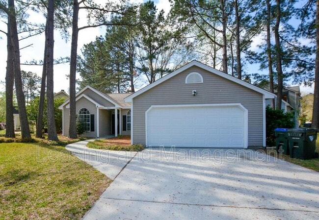 Building Photo - 801 Alwyn Blvd