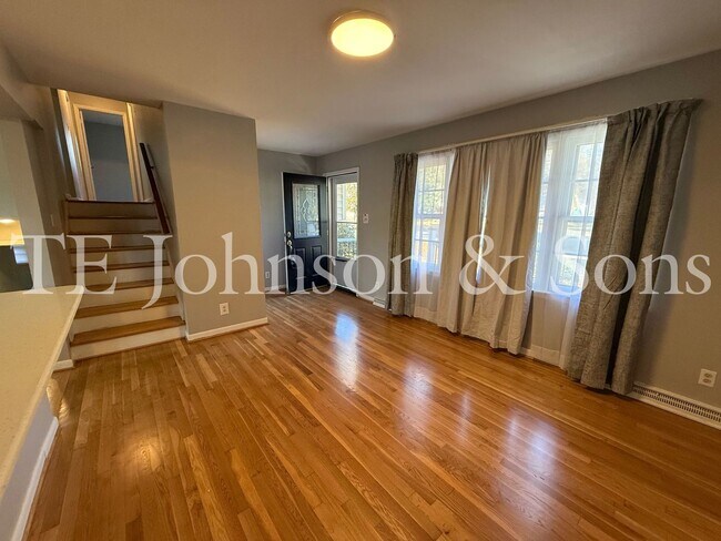 Building Photo - 3826 Barkwood Dr