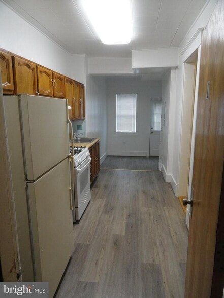 Building Photo - 439 Quincy St NW