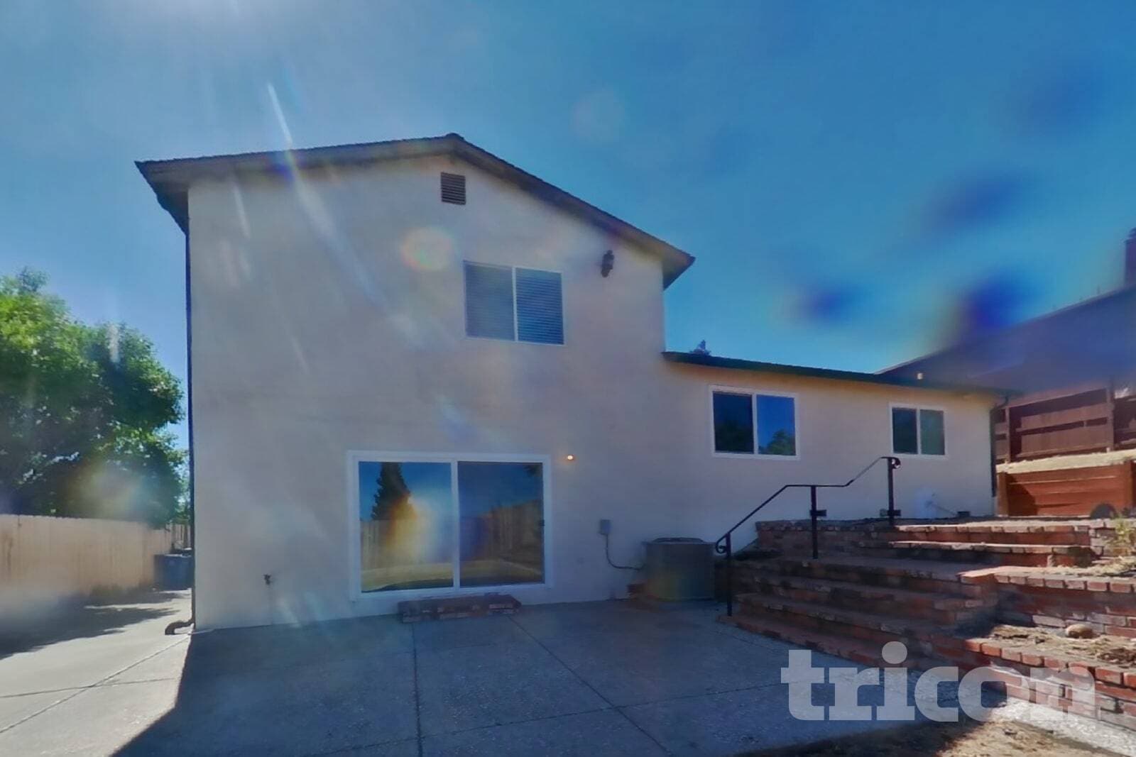 Building Photo - 2436 Alderwood Dr
