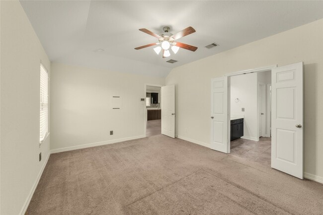 Building Photo - 10919 Walts Run Ln