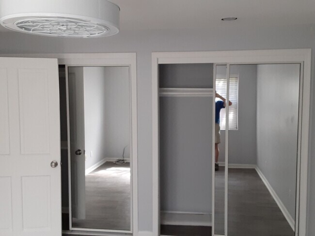 Building Photo - 121 E 29th St