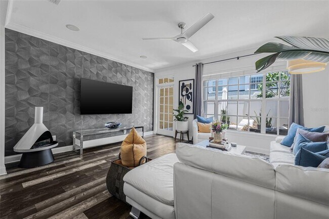 Building Photo - 313 Inner Harbour Cir