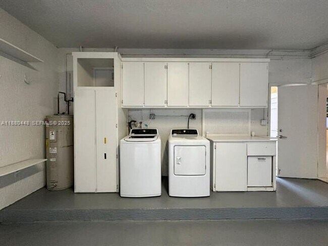 Building Photo - 10812 NW 51st Ln