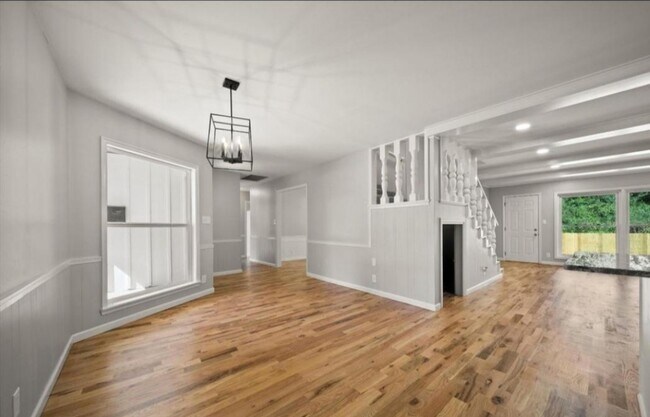 Building Photo - 5605 S 30th West Ave