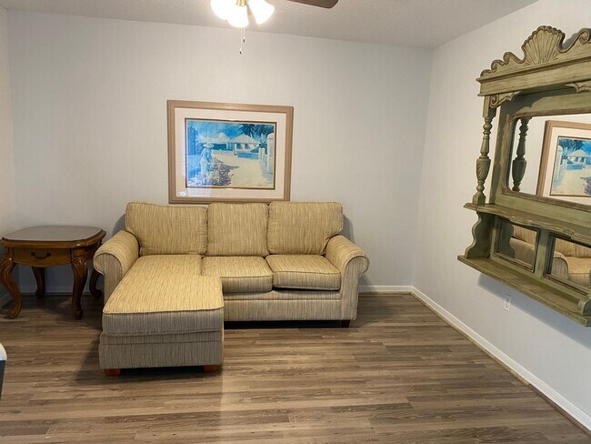 Building Photo - 111 Cabrillo Dr