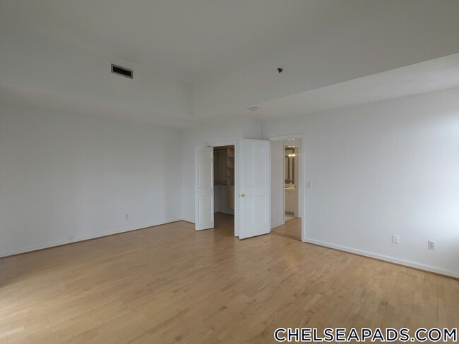Building Photo - 37 Winnisimmet St
