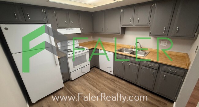 Building Photo - 5265-5303 Belle Isle Drive - 5303 Belle Isle