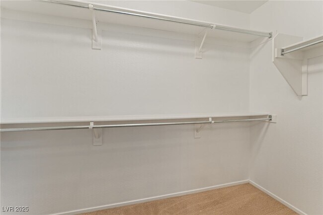 Building Photo - 9164 Enticing Ct
