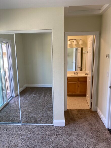 Bedroom - 320 J Ave