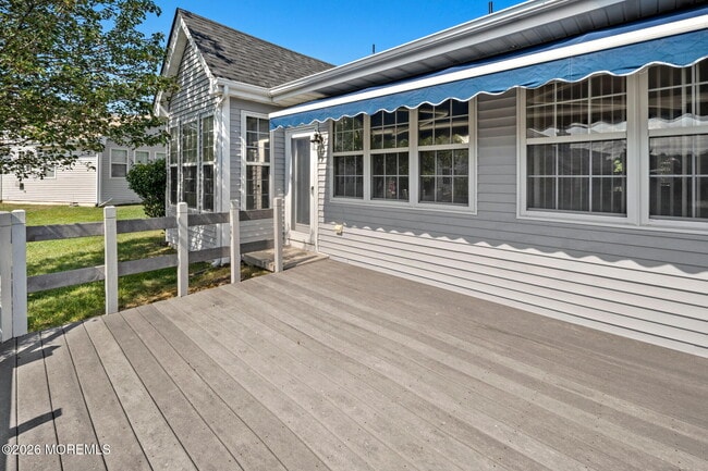 Building Photo - 104 Mirage Blvd