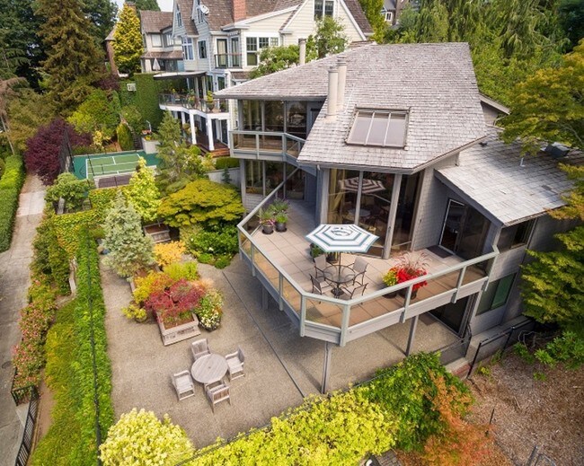 Building Photo - 1415 7th Ave W