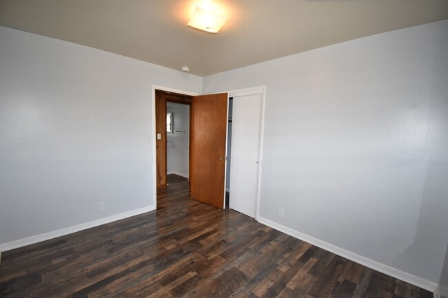 Building Photo - 3 Bedroom Pet Friendly Home For Rent Near ...