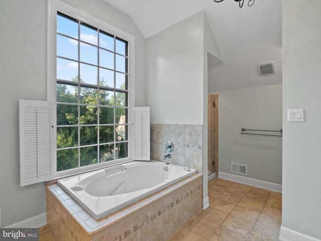 Building Photo - 11603 Auburn Grove Ct