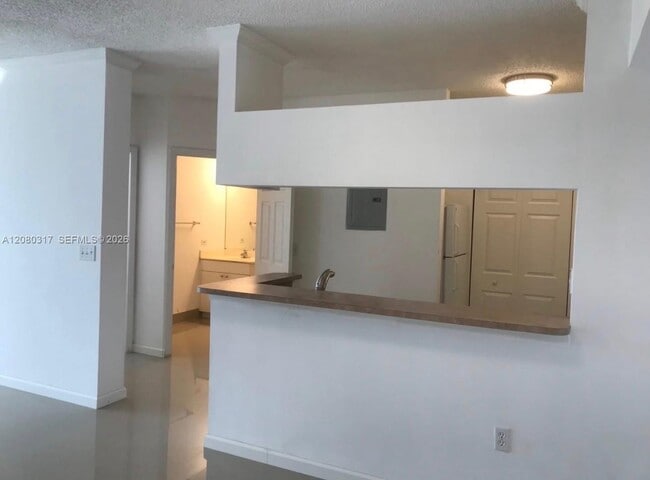 Building Photo - 17125 N Bay Rd