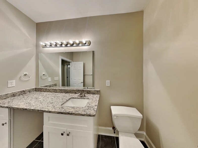 Building Photo - 10308 Waxhaw Hwy