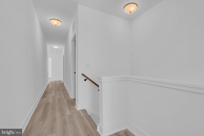 Building Photo - 8102 Donatello Dr
