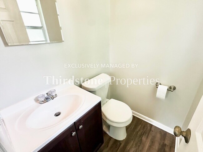 Building Photo - 4516 Key Woodley Dr S