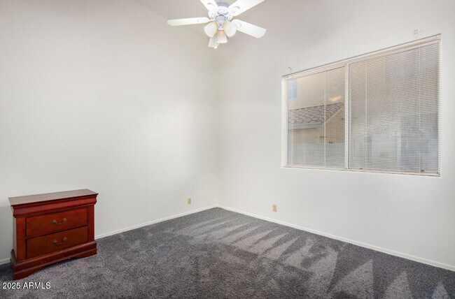 Building Photo - 16640 N 61st Way
