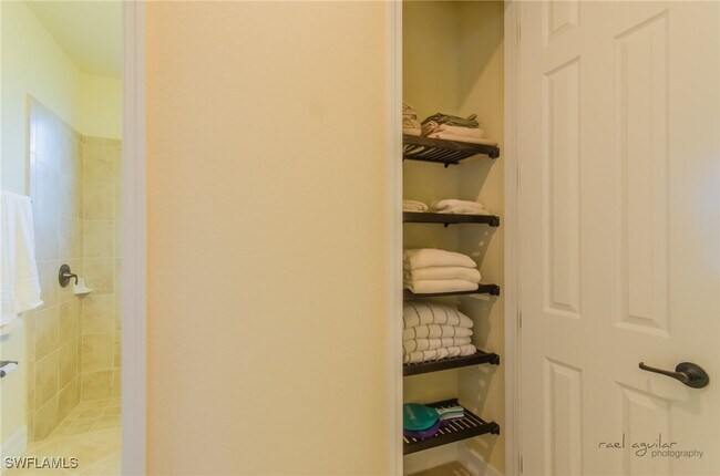 Building Photo - 9230 Veneto Pl