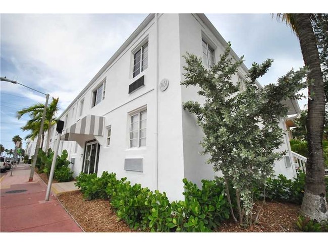 Building Photo - Harding Beach