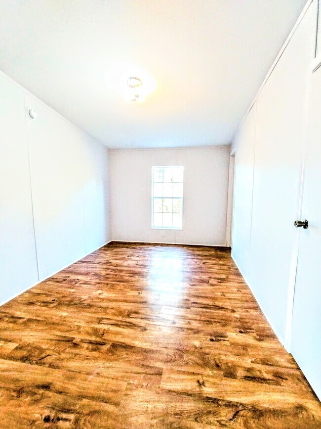 Building Photo - 299 Cayenne St