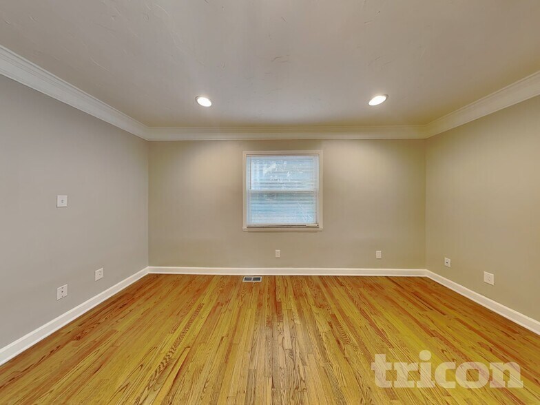 Building Photo - 21123 Rio Oro Dr