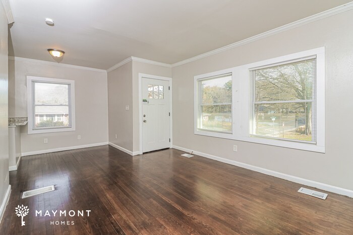 Building Photo - 1381 Benteen Way SE