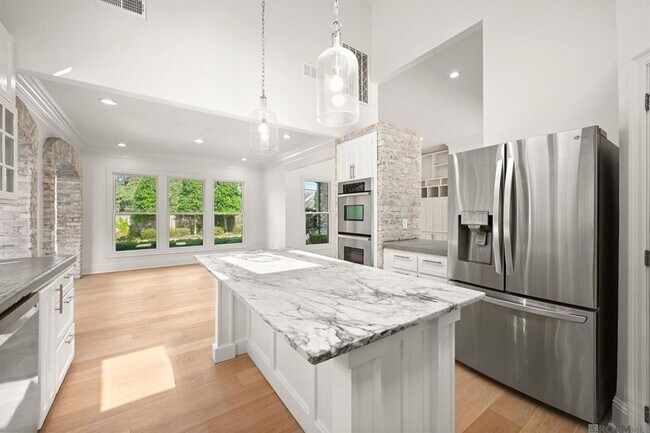 Building Photo - 4 Bedroom Luxury Rental located near Bocage | Private Pool | Mother In Law Suite