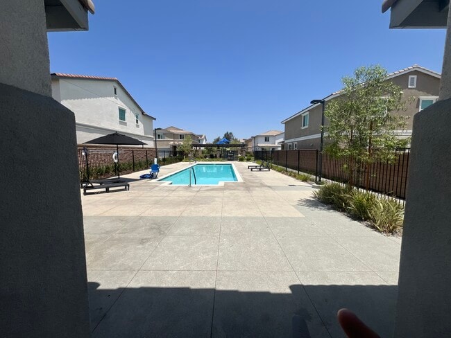 Building Photo - 24943 Dassault Ct