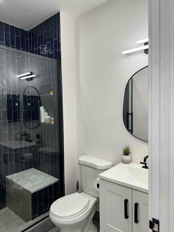 Building Photo - 3707 Grant Pl NE