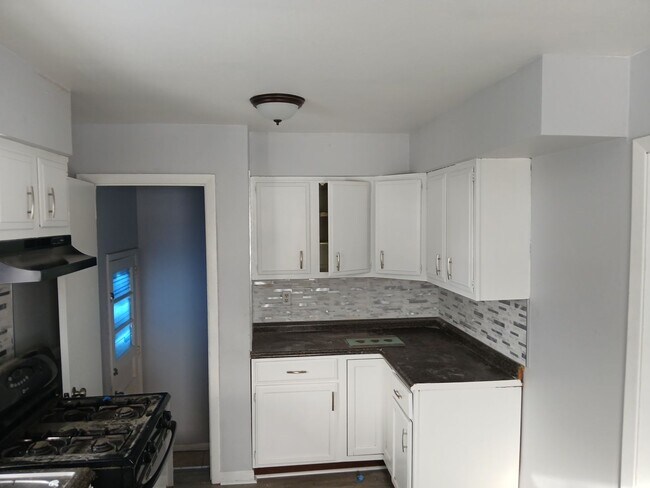 Building Photo - 4610 Illinois St