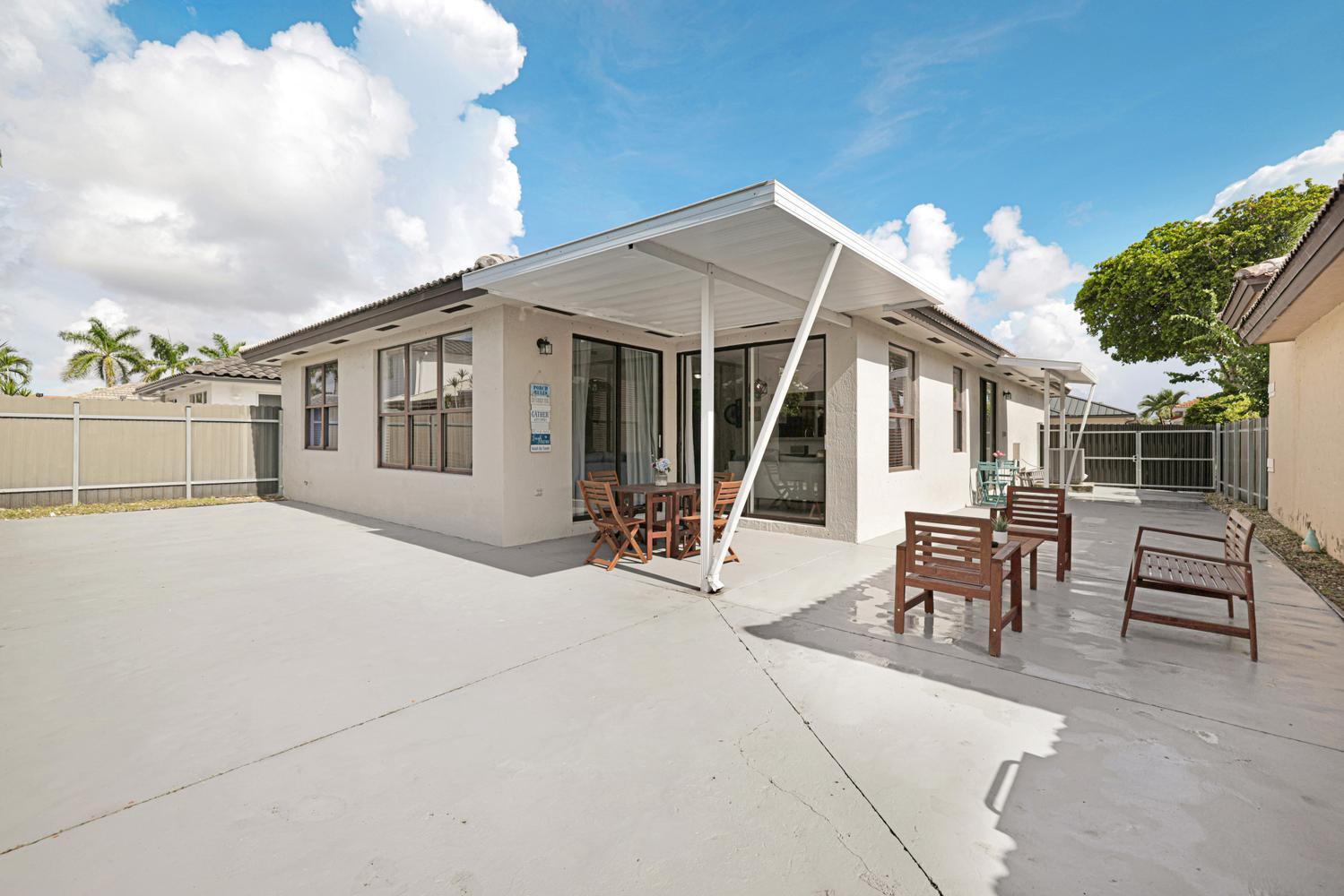 Building Photo - 16082 SW 68th Ter