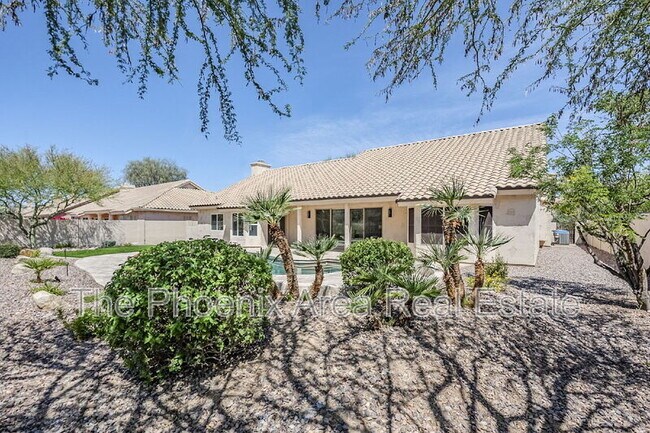 Building Photo - 1531 E Silverwood Dr