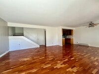 Building Photo - 382 Miraleste Dr
