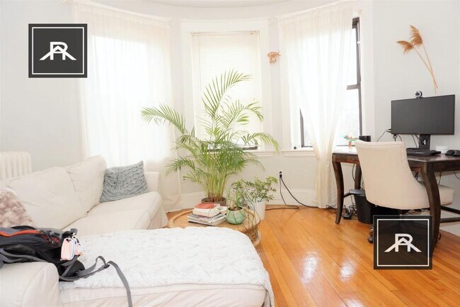 Building Photo - 1 bedroom in Brighton MA 02135