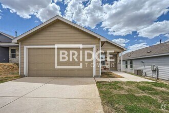 Building Photo - 5307 Hornsbeck Heights Converse, TX 78109